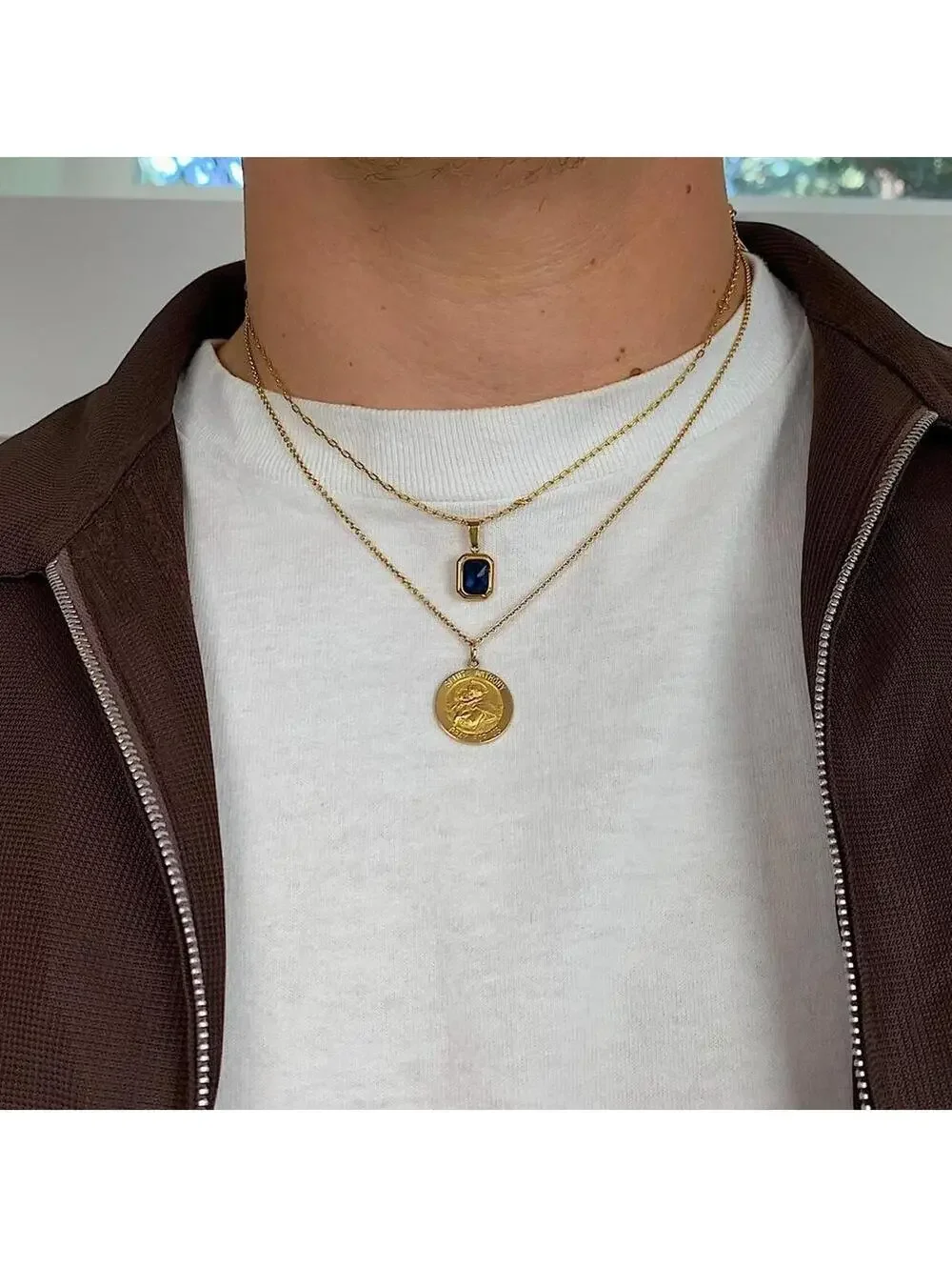 Vintage Classy Gold Chain Blue jewel opal pendant necklace. Gold Plated